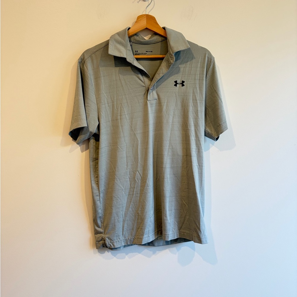 Bundle of four Men's Polo Shirts under armour and Nike dry fit size small - Picture 6 of 12